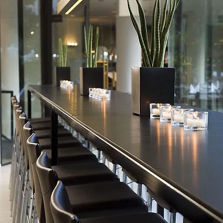 Wyndham Excelsior מלון