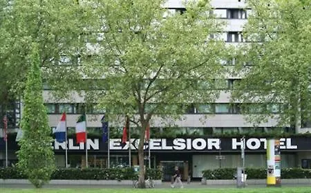 Wyndham Excelsior מלון 4*