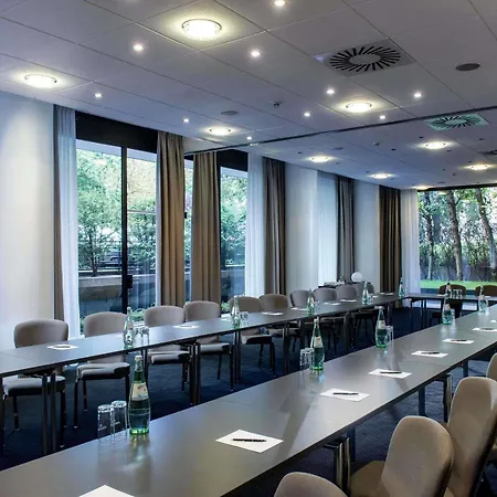 Wyndham Excelsior מלון 4*