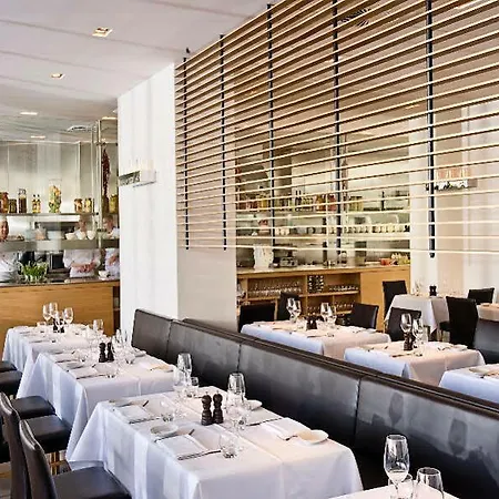 מלון Wyndham Excelsior